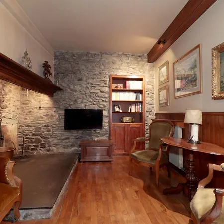 Chalet Casa Passeg Dera Libertat 8 *