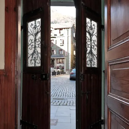 Casa Passeg Dera Libertat 8 Chalet